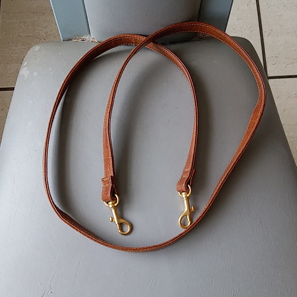 Leather strap for purses excellent condition